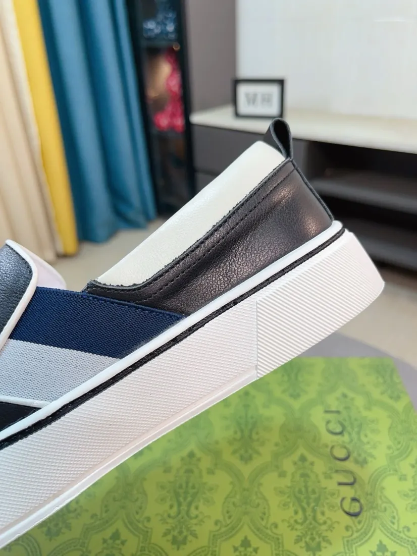 Men's shoes 💰458🌹🌹GUCCI [Gucci] New high-end brand of men's shoes, the latest fashionable casual men's shoes, trendy and versatile, relaxed and sporty style, uppers imported from Italy, first-layer cowhide, genuine leather lining, and ultra-fine workmanship. Original personalized fashionable rubber wear-resistant outsole, light and comfortable on the foot, size 38-44